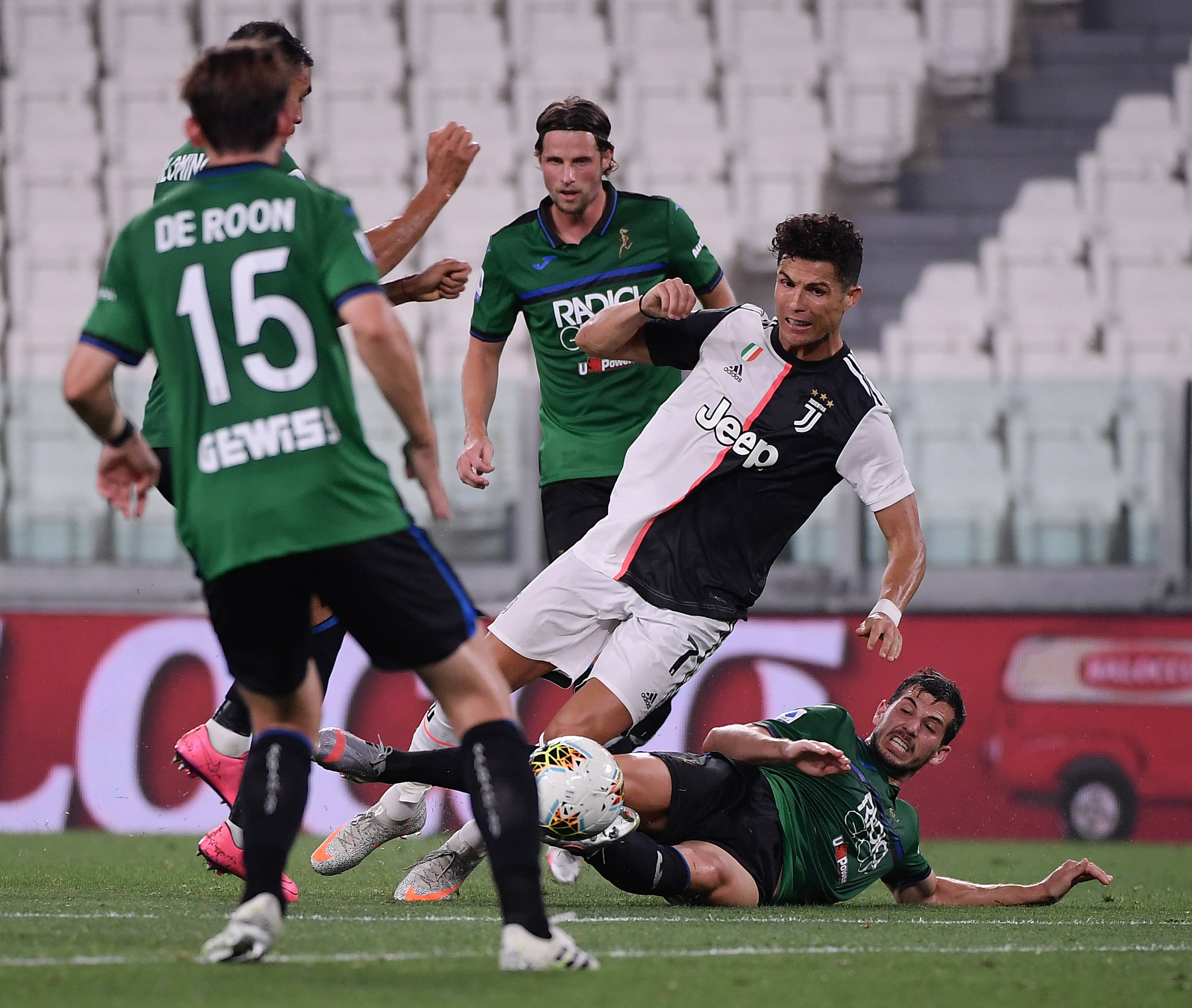 英雄联盟-今晨意甲焦点战，印第安纳步行者单刀错失，震撼外界，团队化学反应显著