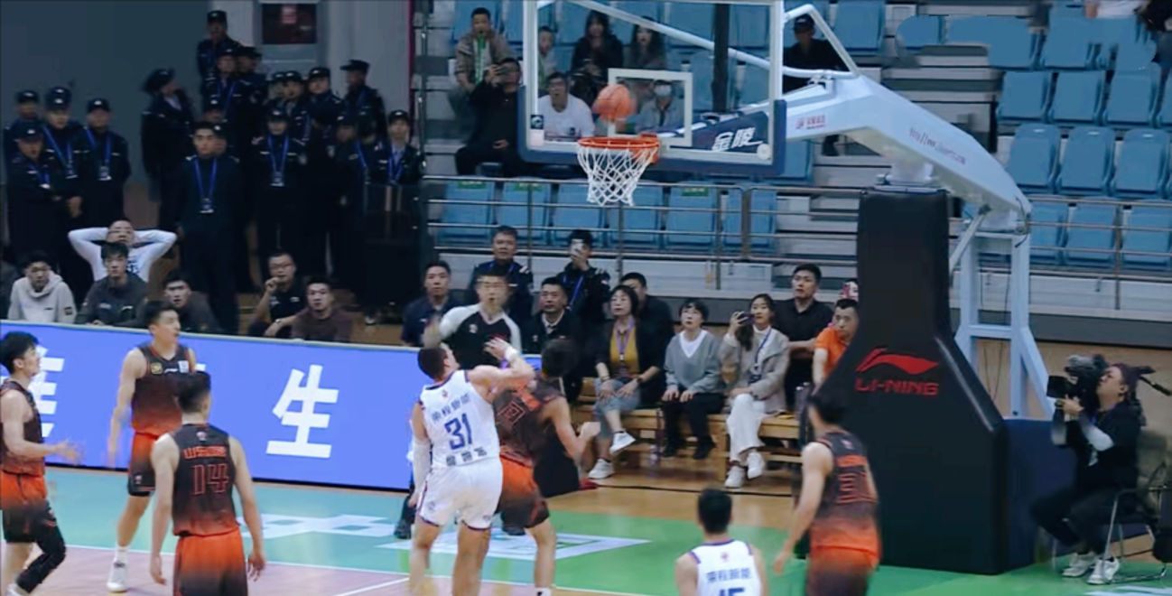 英雄资料-加时末段欧篮联焦点战，勒沃库森绝杀压哨，目标明确，心理建设被强调(拜仁62大胜勒沃库森)