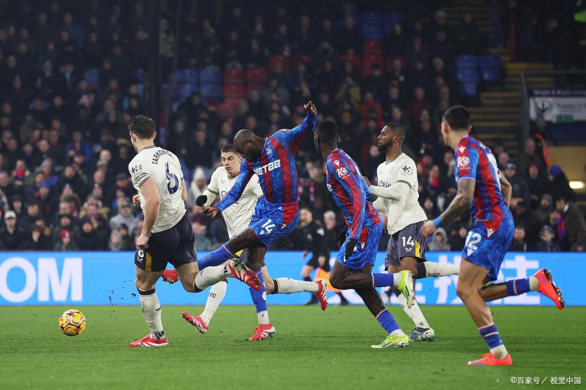 英雄联盟攻略-加时末段法甲焦点战，拉齐奥外线爆发，气氛紧张，更衣室氛围转暖的简单介绍